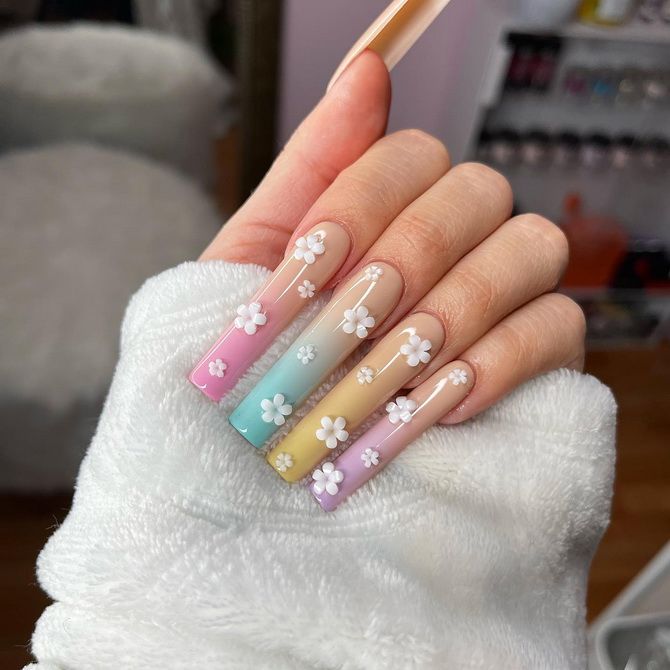 Manicure with flowers – trendy new items in 2023 13