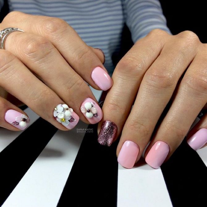 Manicure with flowers – trendy new items in 2023 11