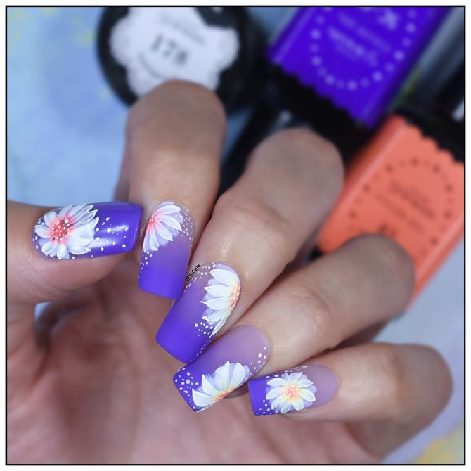 Manicure with flowers – trendy new items in 2023 16