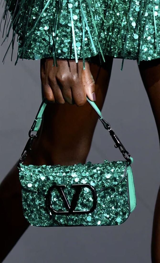 Fashionable summer bags: trends in 2023 10