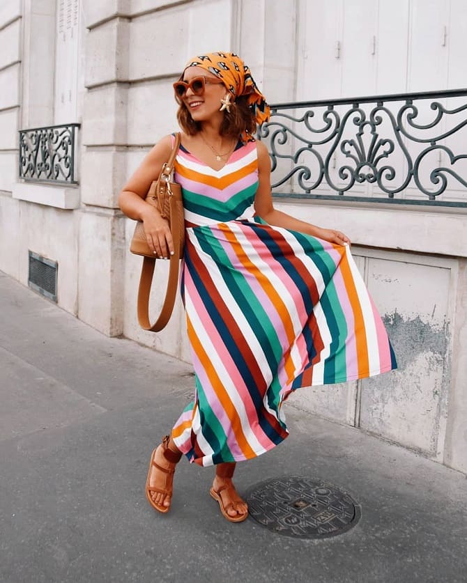 Fashionable striped sundresses for summer 2023: trendy models 14