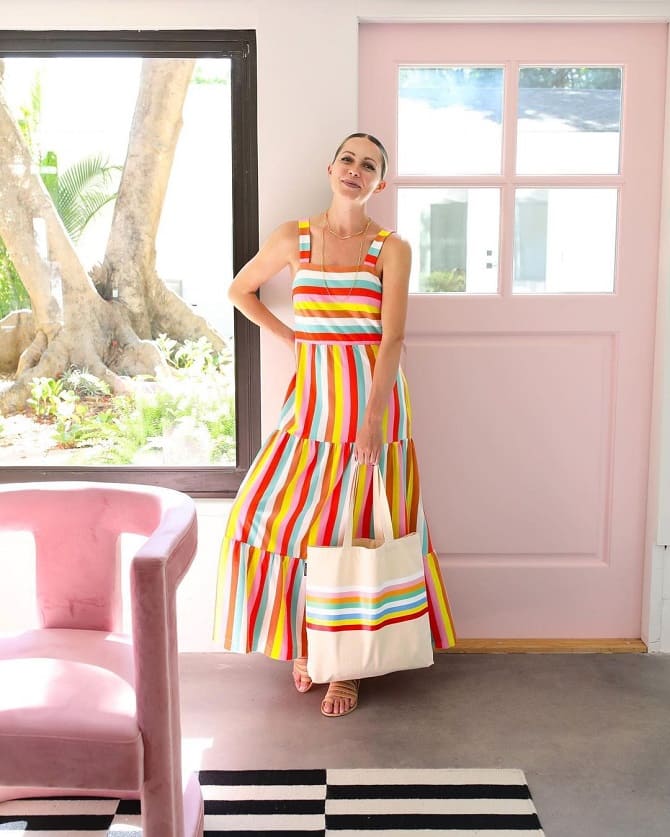 Fashionable striped sundresses for summer 2023: trendy models 15