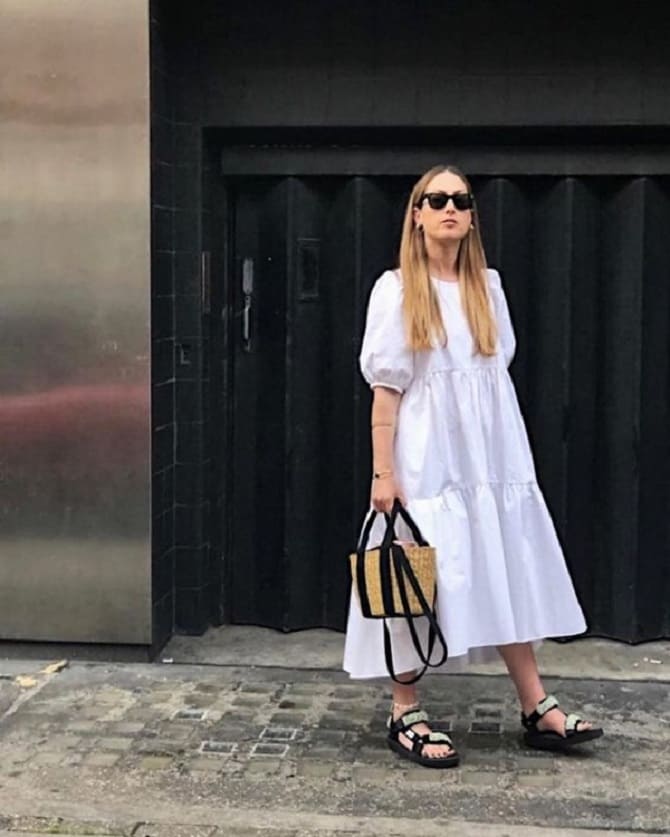 What to wear with massive sandals this summer: fashion trends 2