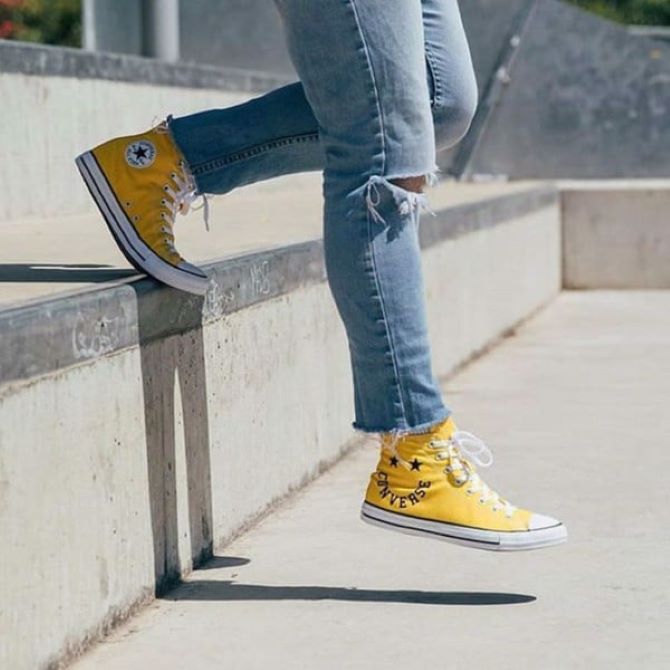 How to combine yellow shoes: 8 fashionable looks 6