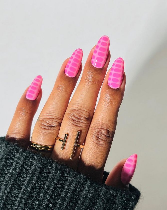 Like a Barbie: fashionable pink manicure in the style of Barbiecore 22