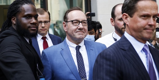 Not guilty! Kevin Spacey acquitted of sex harassment case 3