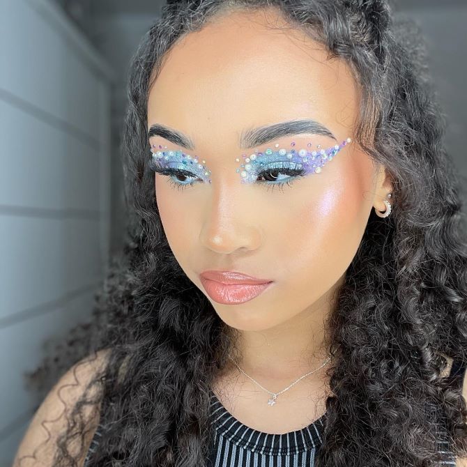 Mermaidcore Makeup: How to Make the Hottest Summer 2023 Trend (+Bonus Video) 3