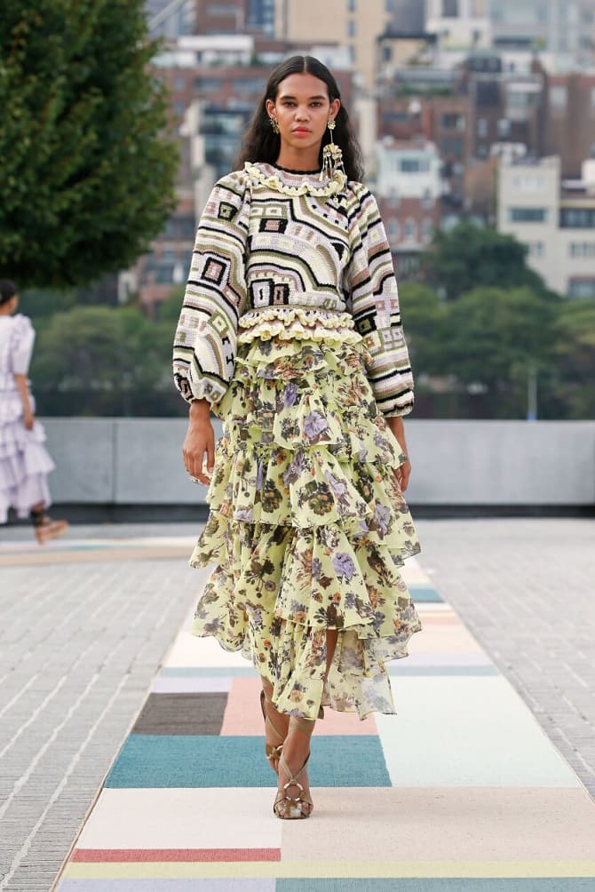 Skirts with flounces: how to wear the fashion trend of summer 2023? 3