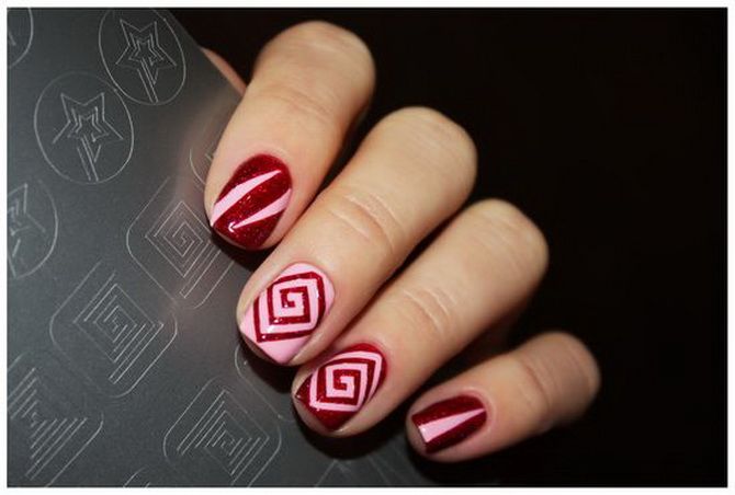 Geometric manicure: elegant and simple nail art ideas 16