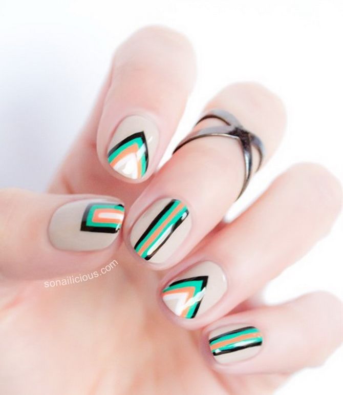 Geometric manicure: elegant and simple nail art ideas 10