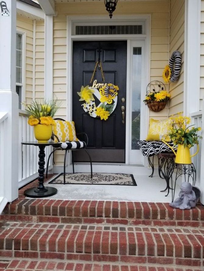 How to decorate the entrance to the house: stylish ideas and porch designs 2