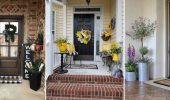 So dekorieren Sie den Hauseingang: stilvolle Ideen und Veranda-Designs