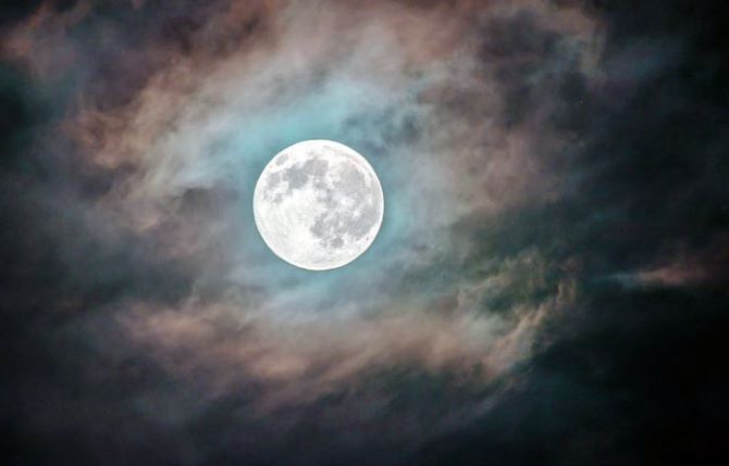 Рідкісне явище Блакитний Місяць: дві Повні в серпні 2023 3