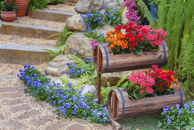 Creative ideas for decorating a small garden 6
