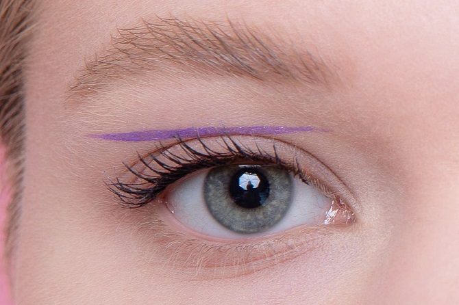 Colored Arrows: Trendy Makeup for Summer 2023 12