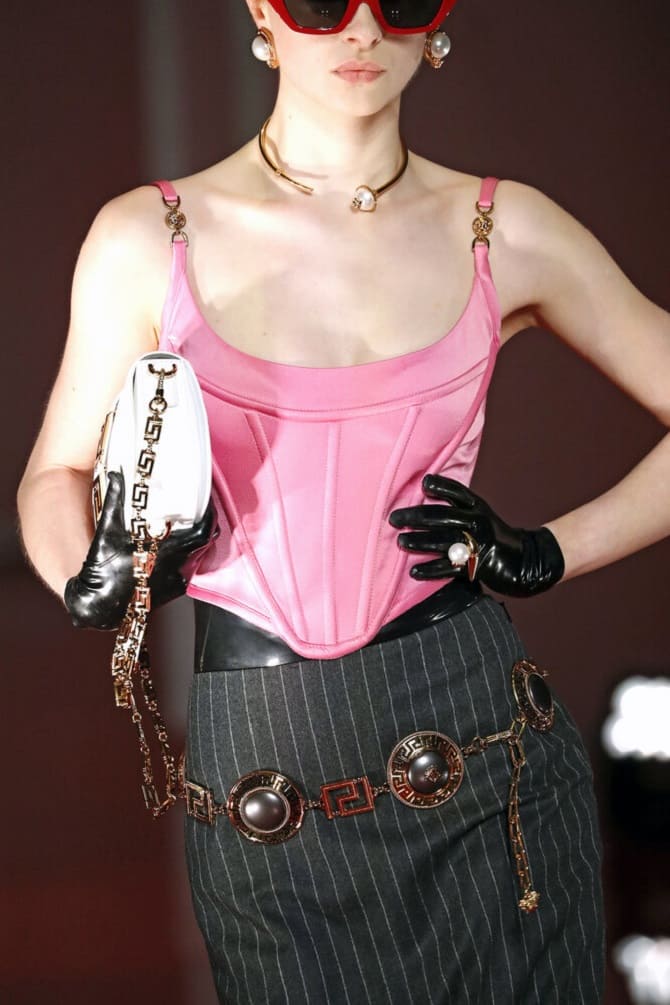 Fashion tops with a corset for the summer of 2023: current models 9