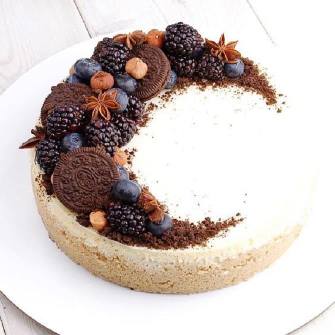 Ягідний декор торта: гарні варіанти прикрас (+бонус-відео) 13