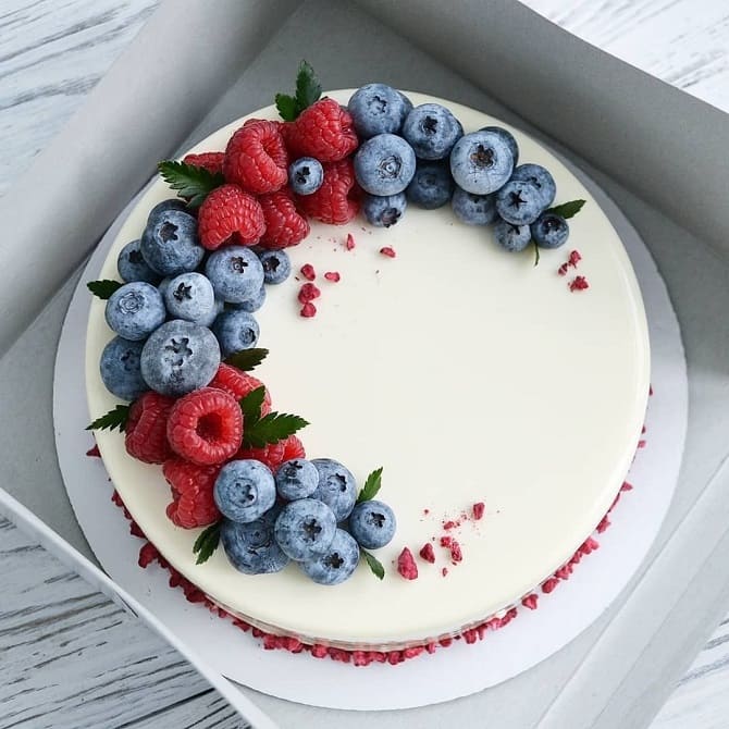 Ягодный декор торта: красивые варианты украшений (+бонус-видео) 5