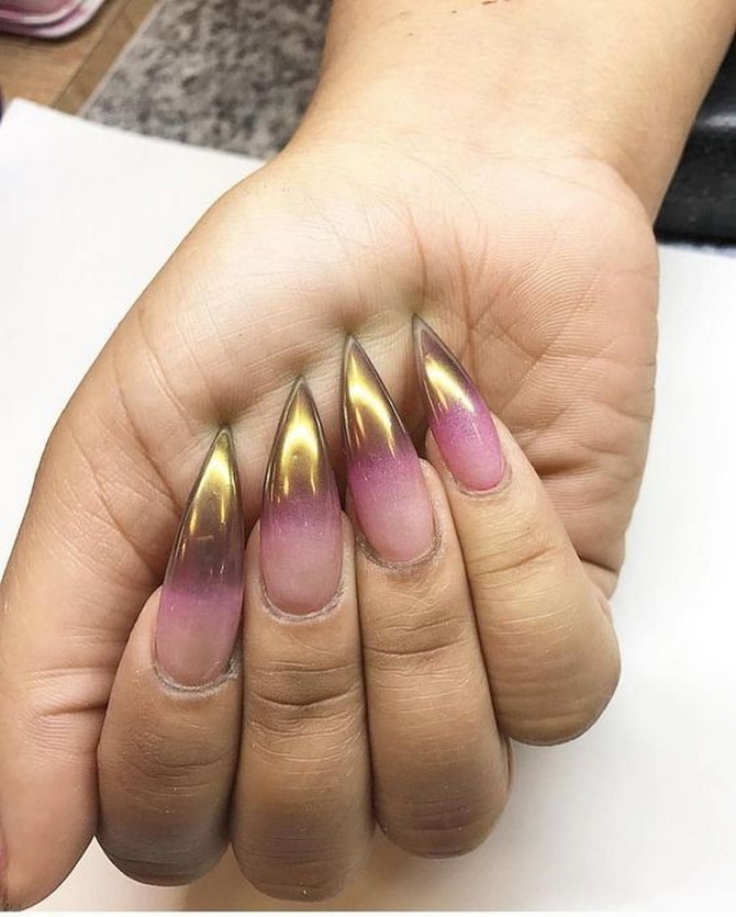 Metallic effect manicure: fashion trends for any length of nails 15