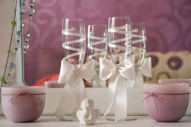 DIY wedding glasses: how to decorate wine glasses for newlyweds 8