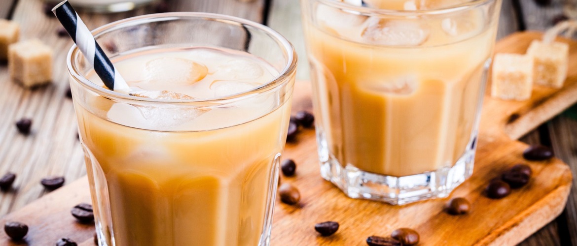 Як приготувати холодну каву: рецепти освіжаючого напою для літа (+бонус-відео)