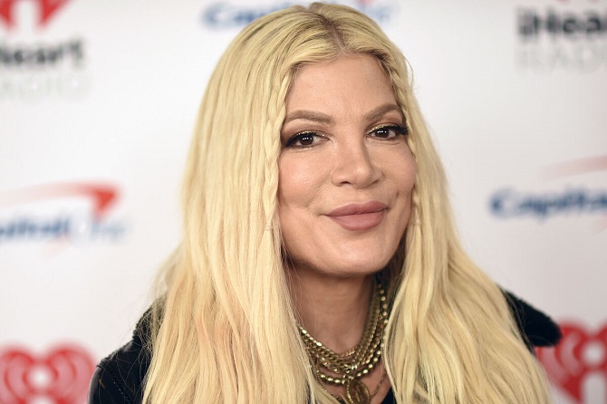 Tori Spelling hospitalized with unknown diagnosis 1