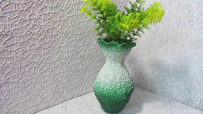 How to make a vase from a plastic bottle: a step-by-step master class (+ bonus video) 8