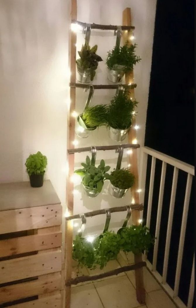 Ideas and ways to plant a balcony with planters 6