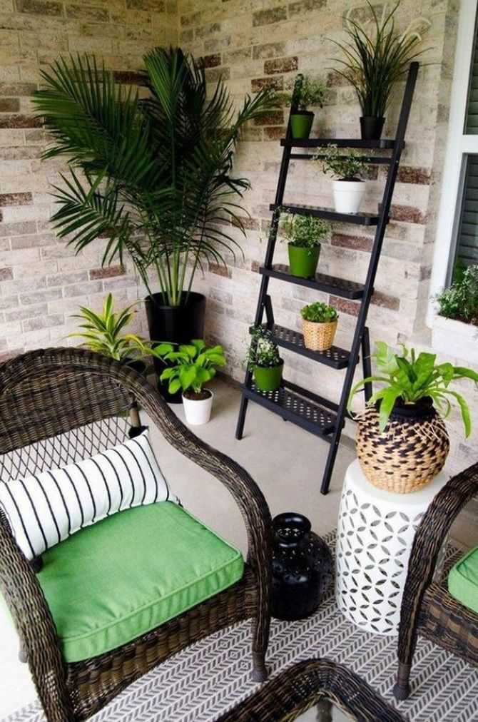 Ideas and ways to plant a balcony with planters 5
