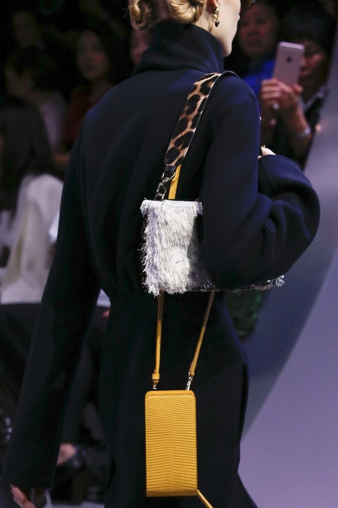 Clutch is a trendy bag for autumn 2023 6