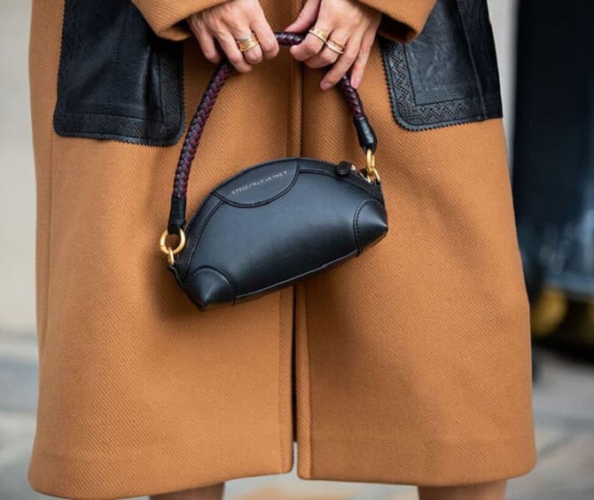 Clutch is a trendy bag for autumn 2023 10