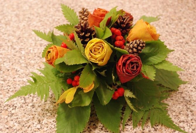 Bouquets of autumn leaves: beautiful ideas with photos 5