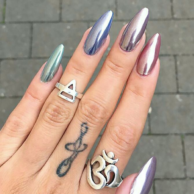 Metallic effect manicure: fashion trends for any length of nails 6
