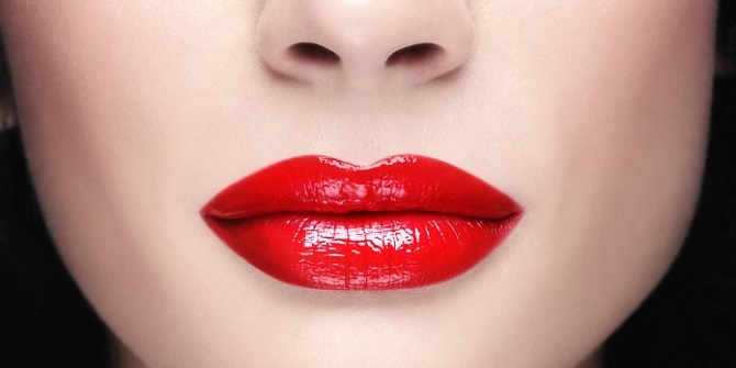 5 trendige Lippenstiftfarben für den Herbst 2023 2