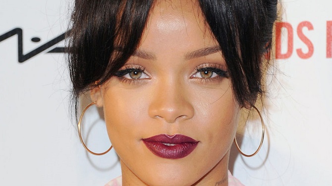 5 trendy lipstick shades for fall 2023 10