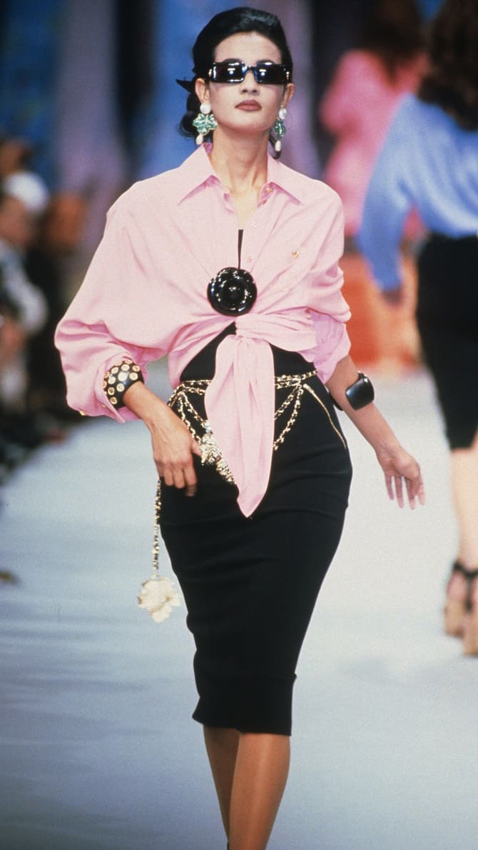 The chain belt is back: fashion accessory options for 2023-2024 12