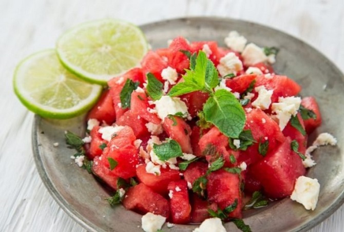 Delicious watermelon salads: what to cook on the summer table? (+ bonus video) 1