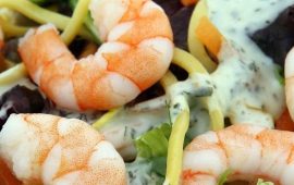 Вкусные салаты из морепродуктов: простые рецепты с пошаговым приготовлением (+бонус-видео)