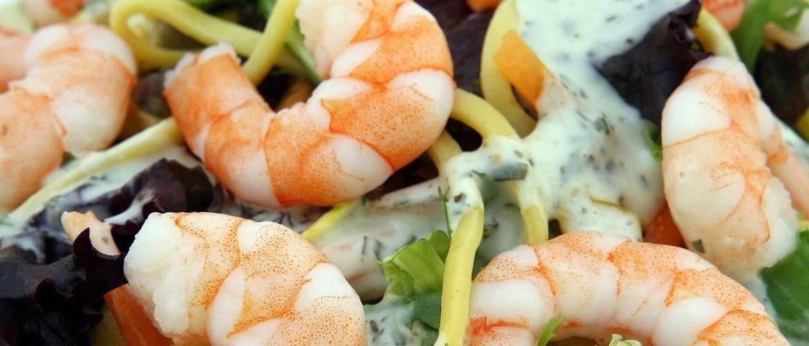 Вкусные салаты из морепродуктов: простые рецепты с пошаговым приготовлением (+бонус-видео)