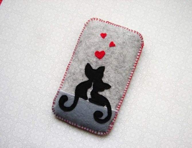 How to make a felt phone case with your own hands: a step-by-step master class 10