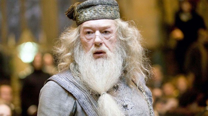 Actor Michael Gambon, star of Harry Potter, dies 1