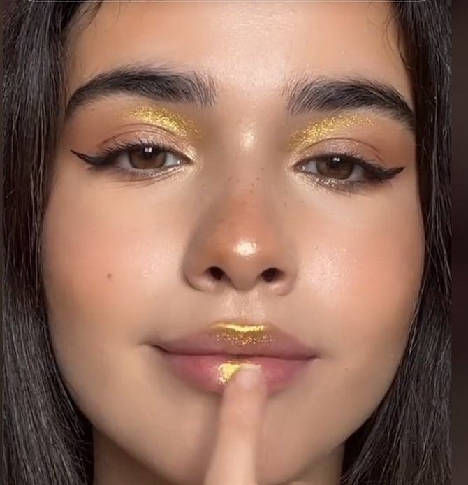 Honey lips – a new trend in autumn makeup 2023 4