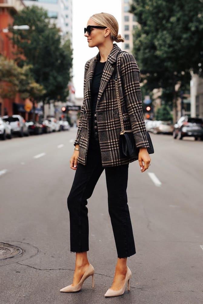 Fashionable women’s checkered jacket: current models for autumn 15