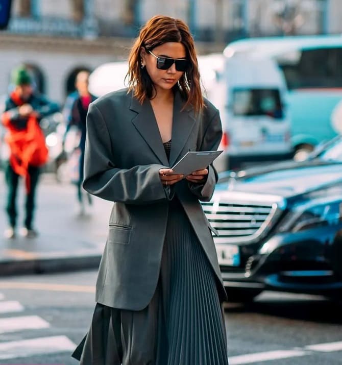 Fashionable suits with a skirt: 5 trends for 2023-2024 10