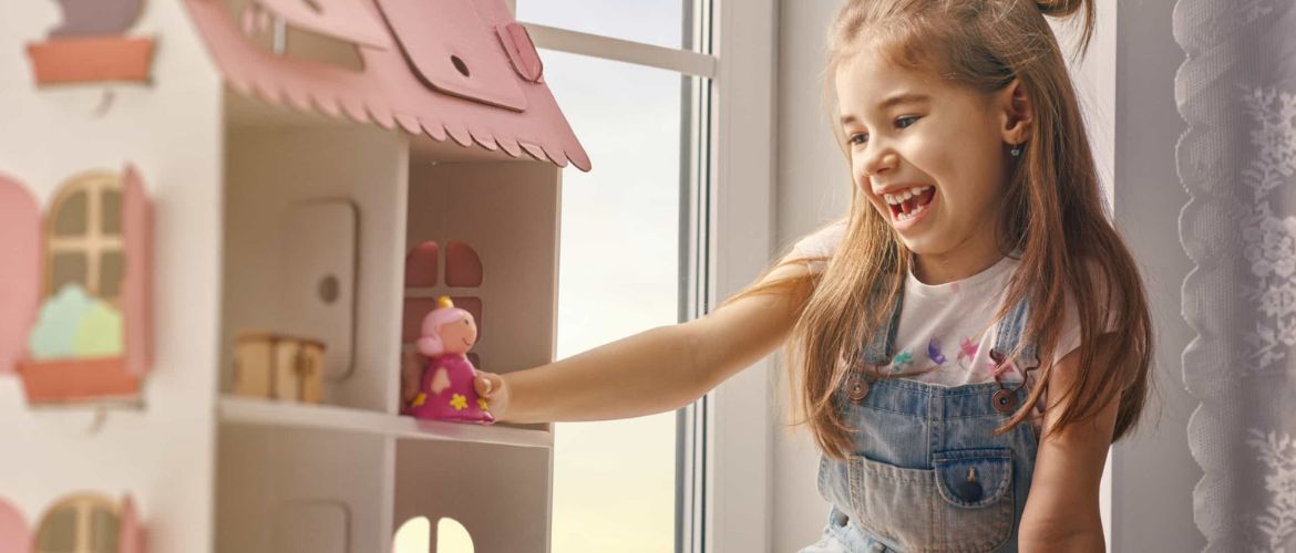 Як зробити дитячий ляльковий будиночок своїми руками (+бонус-відео)