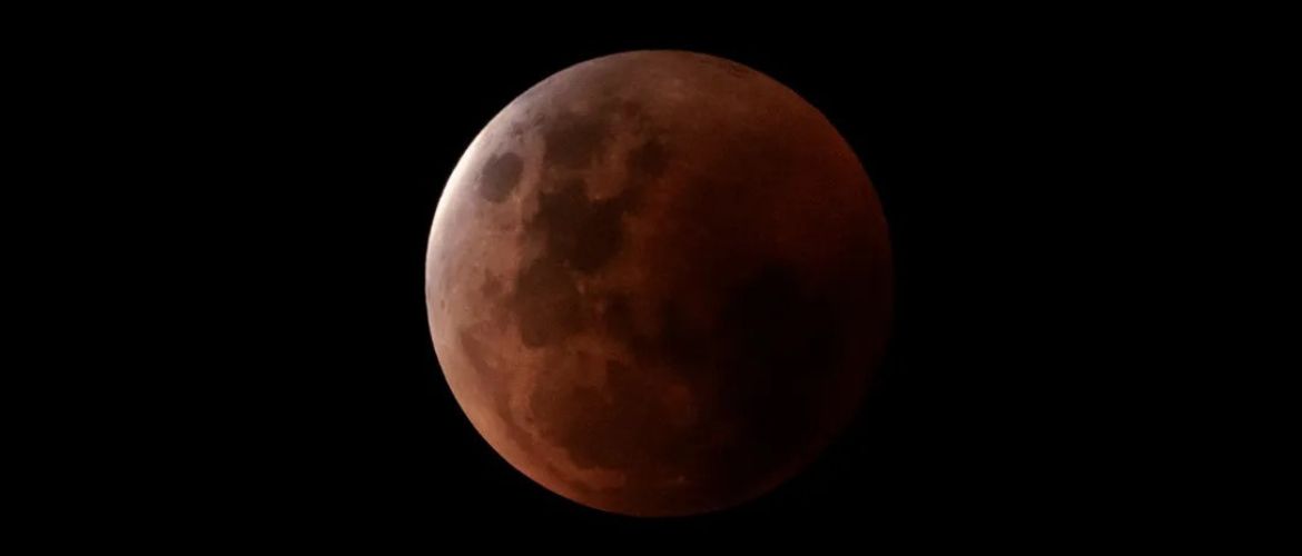 Місячне затемнення 28 жовтня 2023: коли настане і що нам принесе