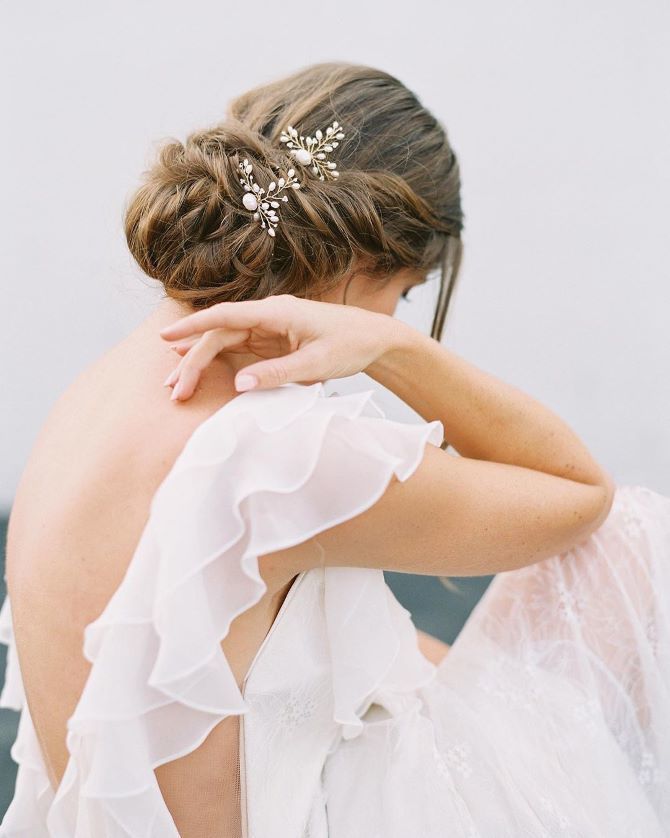 Wedding accessories: what details to choose for the image of the bride 18