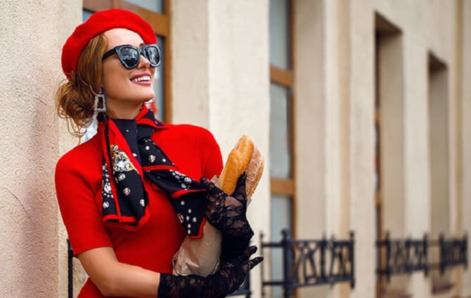 Модні жіночі хустки осінь 2023: чудова альтернатива шарфу 4