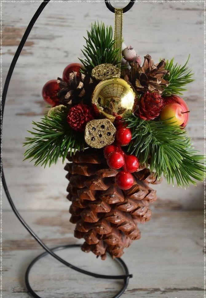 Pine cone decor: original designs for the holiday 11