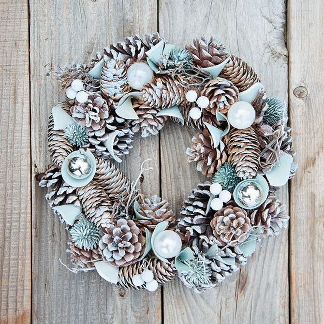 Pine cone decor: original designs for the holiday 4